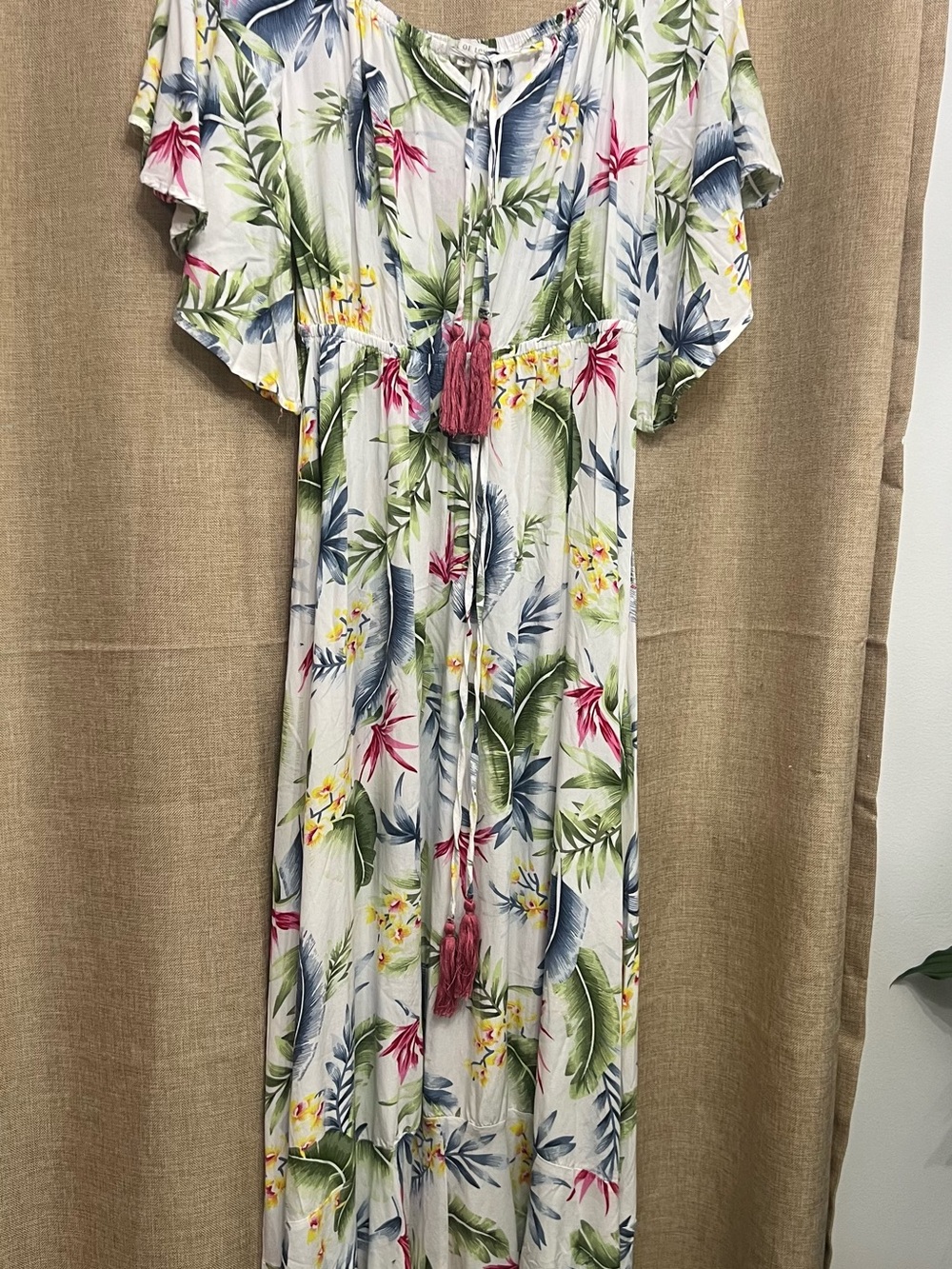 Label of love Tropical-Print Midi with Pink Tassel Tie size small 100% RAYON
